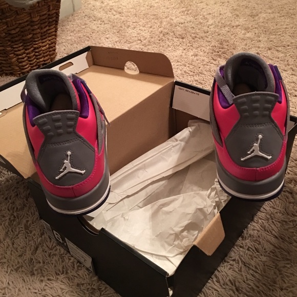 Air Jordan 4 Retro - Picture 4 of 4