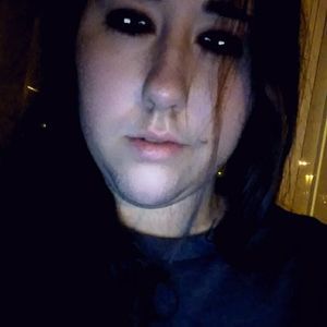 Meet your Posher, Angie