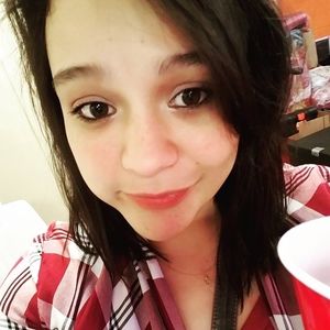 Meet your Posher, Alicia