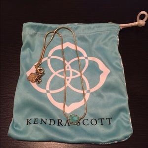 Kendra scott Mara necklace