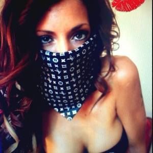 Meet your Posher, Jasmine