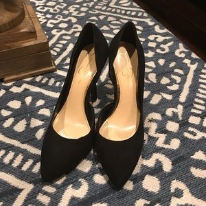 Jessica Simpson black suede pointed pumps