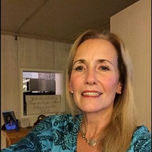 Meet your Posher, Cheri