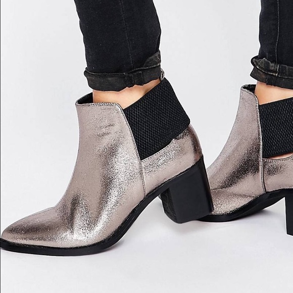 ASOS Silver metallic boots - Picture 2 of 4