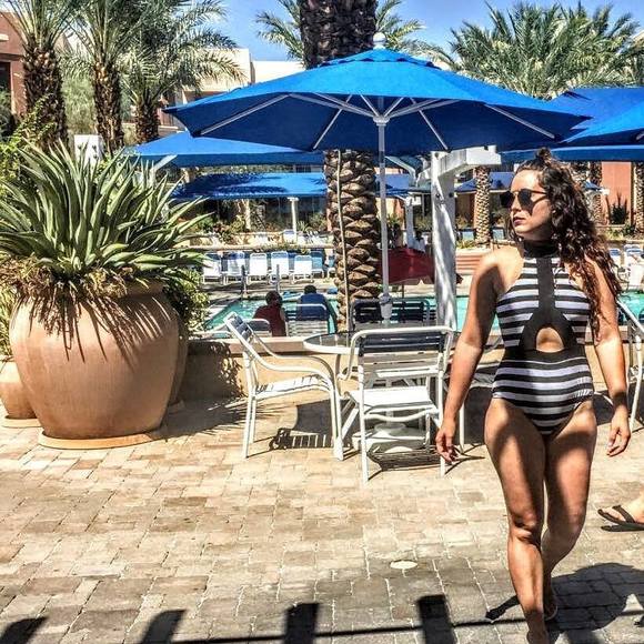 Meet your Posher, Dorecia