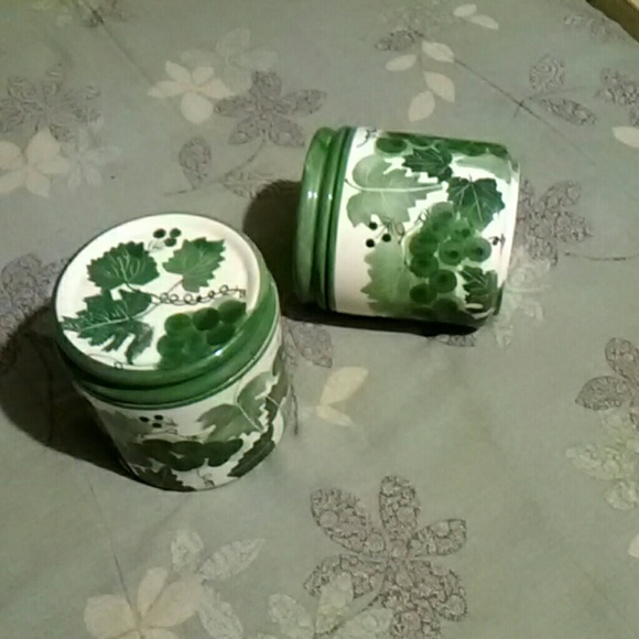 Decor - Picture 1 of 2