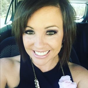 Meet your Posher, Carolyn