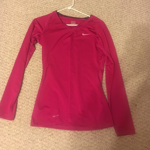 Dri fit Nike long sleeve - Picture 1 of 2