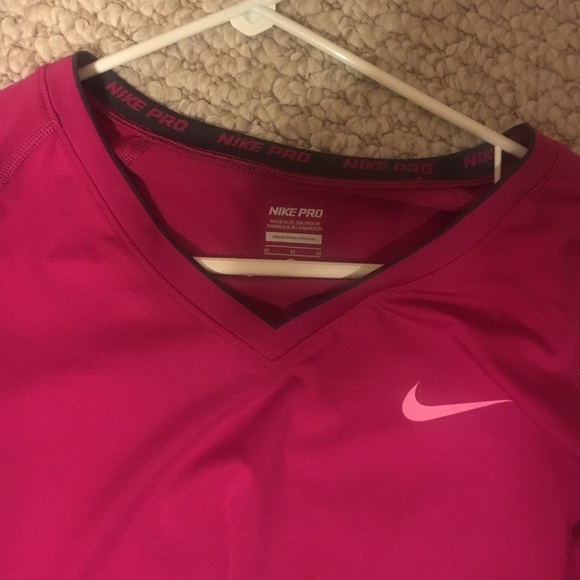 Dri fit Nike long sleeve - Picture 2 of 2