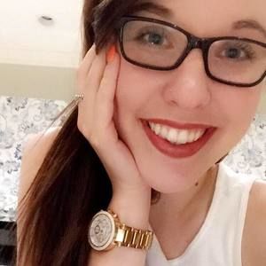 Meet your Posher, Abigail