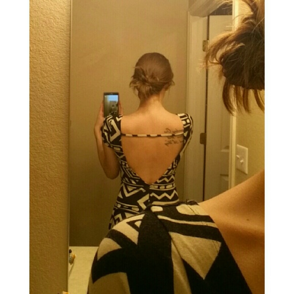 Open-Back Maxi! - Picture 2 of 4