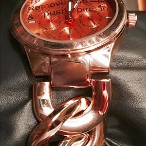 Beautiful Akribos XXIV chain link rose gold watch
