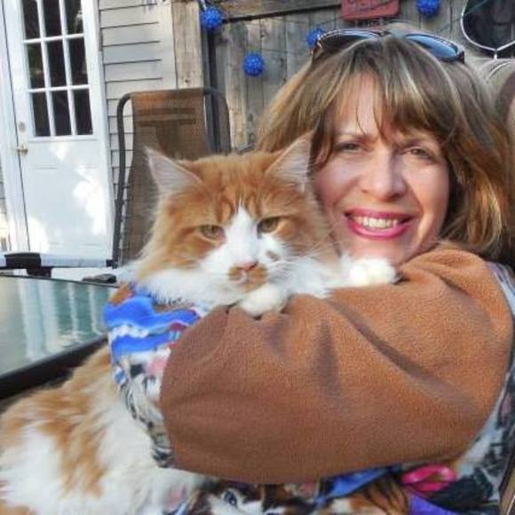 Meet your Posher, Amy - Picture 1 of 1