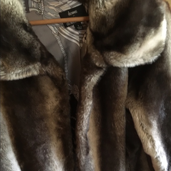 Dennis basso faux chinchilla. Size Sm - runs big