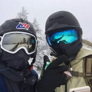 Meet your Posher, Logan