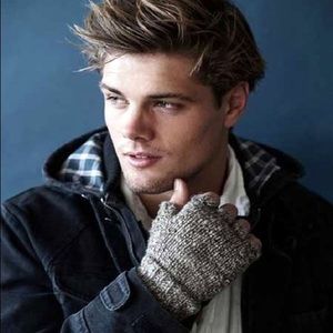 Meet your Posher, Brett