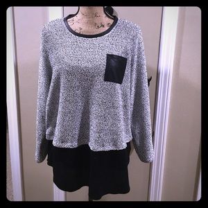 ➕ Marled Sweater w/ Black Detail & Faux Leather