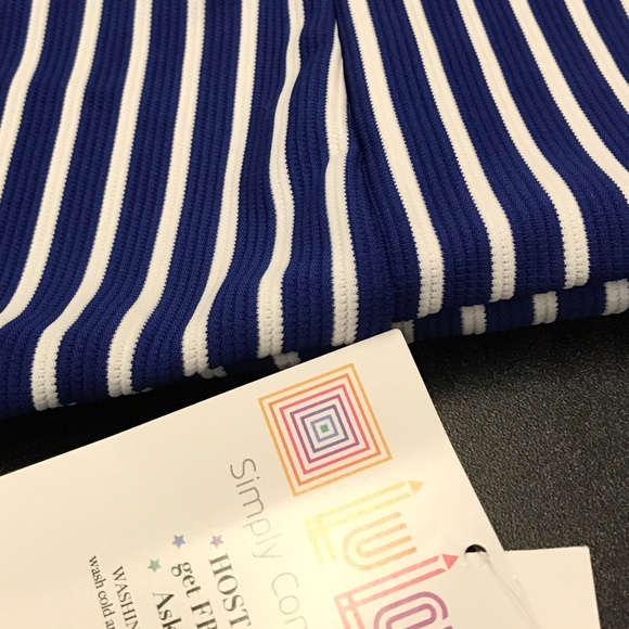 🚫 SOLD! 🚫  💃🏻 LuLaRoe Cassie Skirt 💃🏻