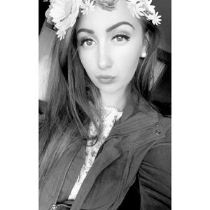 Meet your Posher, Carlie