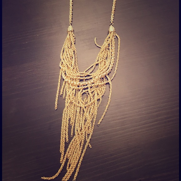 Kendra Scott Landry gold chain statement necklace