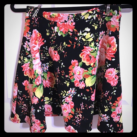 Love Culture floral black skirt