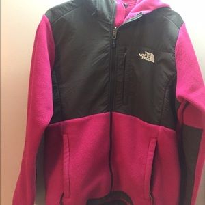 NORTH FACE HOODIE!