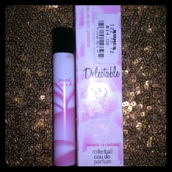 NIB Delectable Coconut parfum rollerball