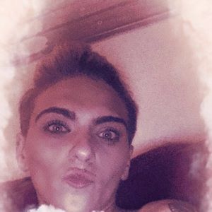 Meet your Posher, Cassandra