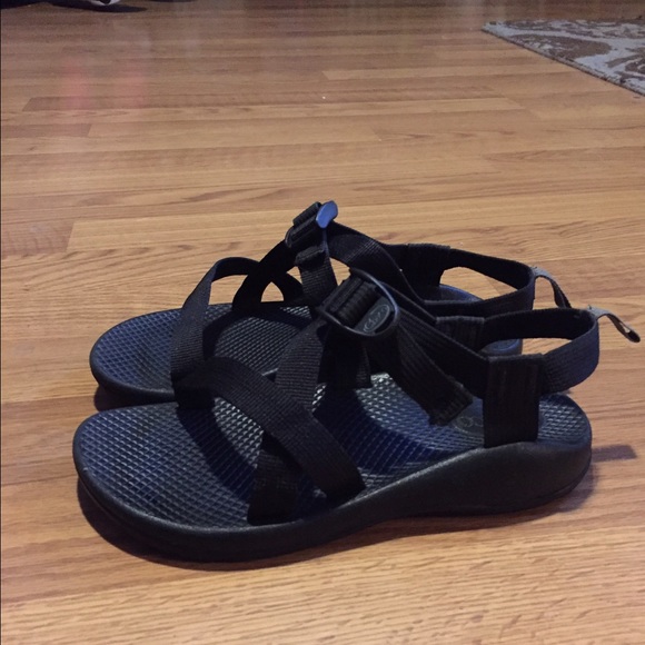 kids black chacos