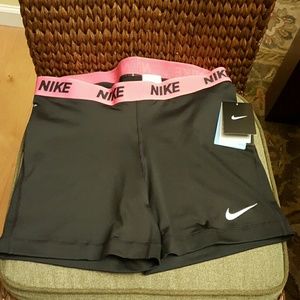 NWT NIKE DRI-FIT BLACK AND PINK TRAINING SHORTS