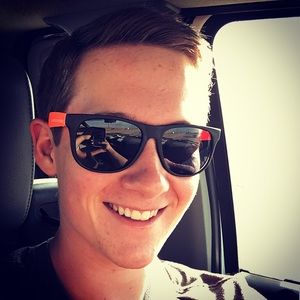 Meet your Posher, Garrett