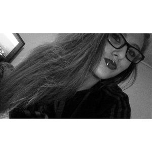 Meet your Posher, Marissa