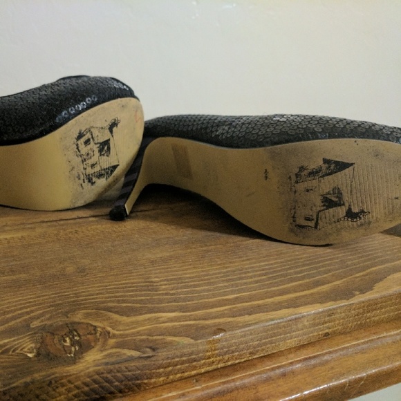 SOLD-Iron Fist Goth Peeptoe Black and Purple Heels - Picture 4 of 4