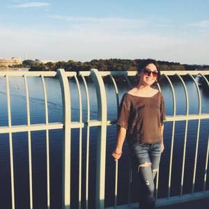 Meet your Posher, Ali