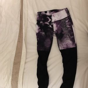 Alo Yoga Goddess Legging