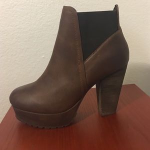 Brand New Never Worn Steve Madden Ankle Boots