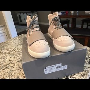 Yeezy 750 boost (grey and white)