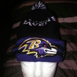 Baltimore Ravens sweater hat w/ ball on top