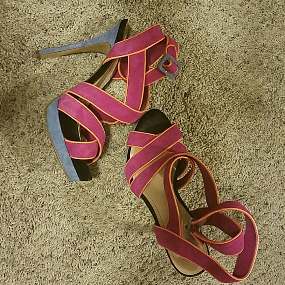 Jessica Simpson heels