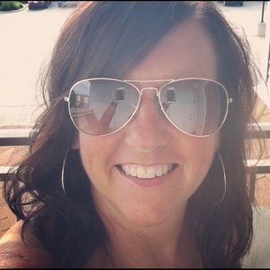 Meet your Posher, Robyn