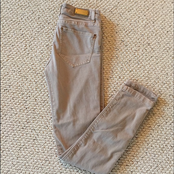 Zara jeans
