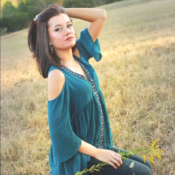 Meet your Posher, Destynie