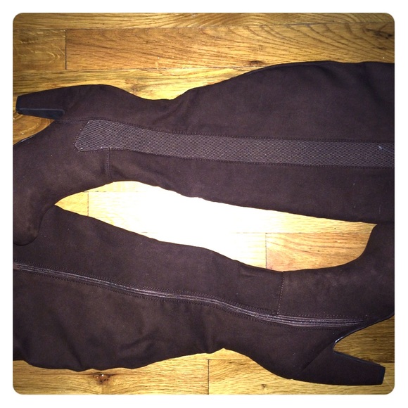 Brown micro suede/interior faux fur wide calf boot