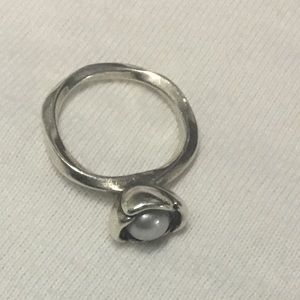 Gorgeous Pandora .925 silver flower ring!