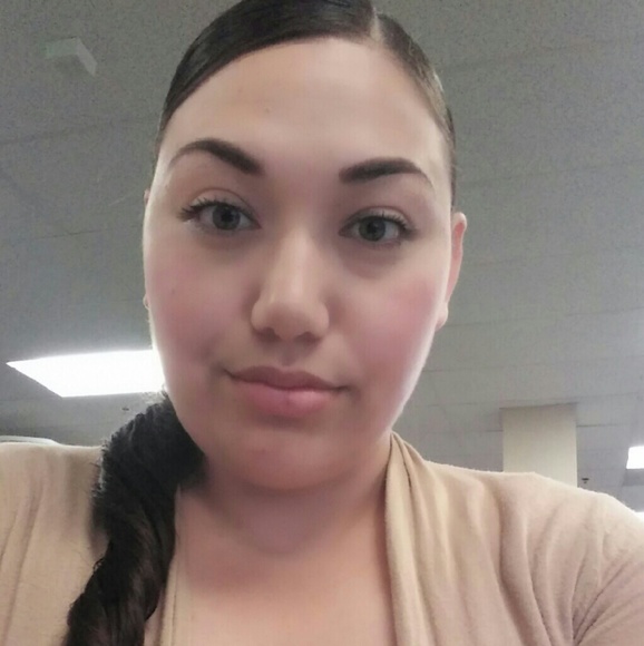 Meet your Posher, Victoria