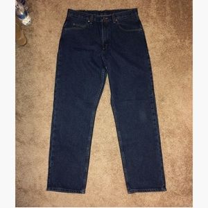Wrangler Men's Relaxed Fit Blue Jeans.