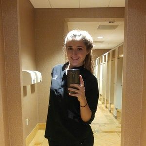 Meet your Posher, Katelyn