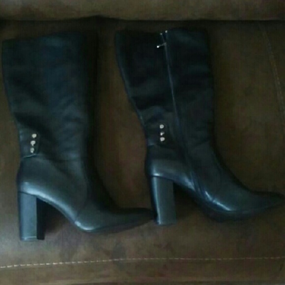 Black Anne Klein riding boots