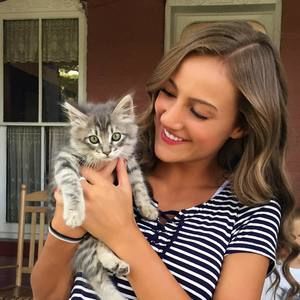 Meet your Posher, Alex