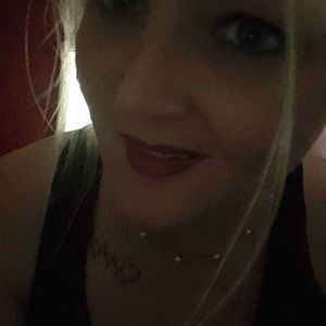 Meet your Posher, Hailey